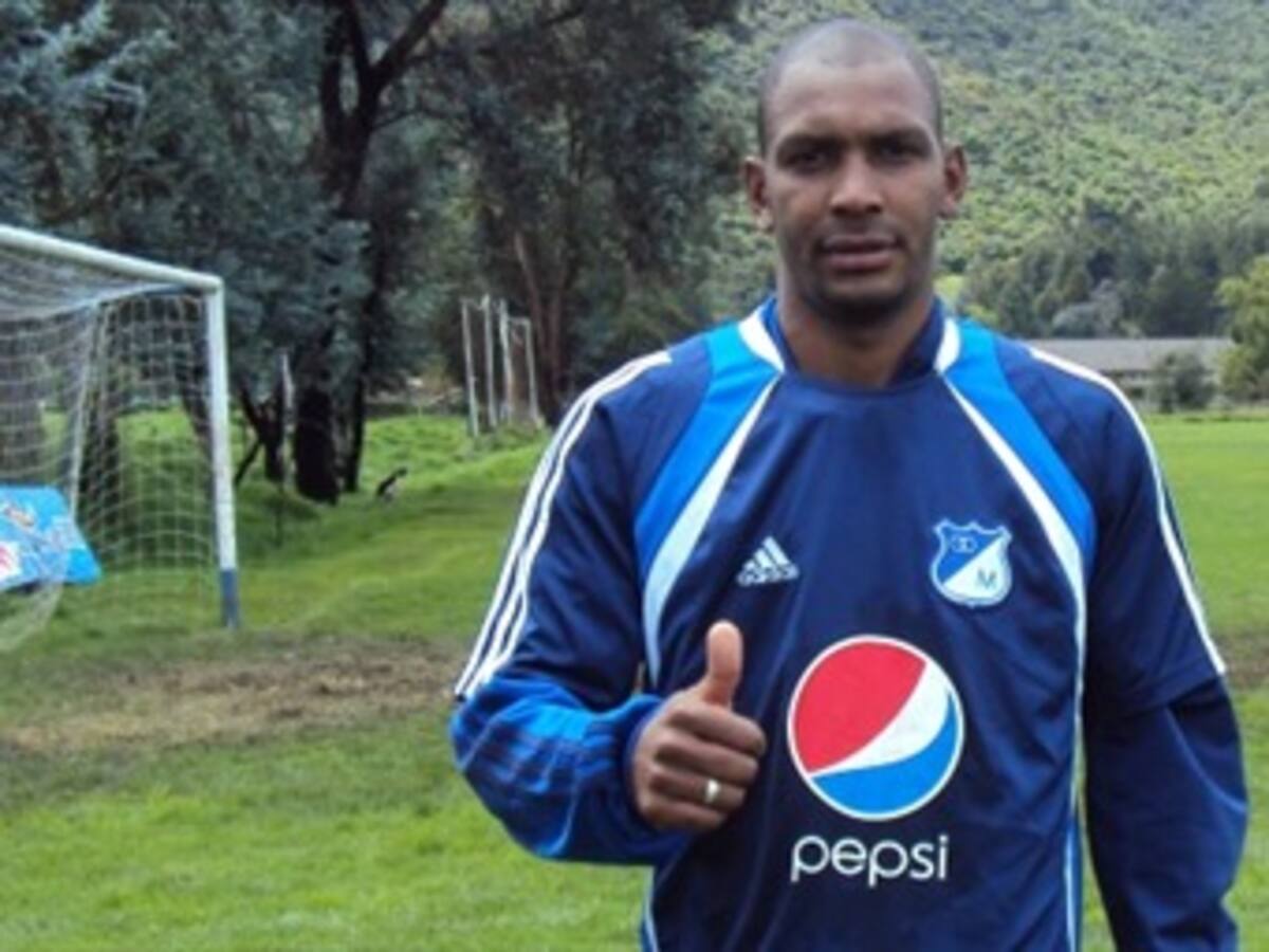 José Mera: "En Millonarios cada error que cometemos nos cuesta un gol'