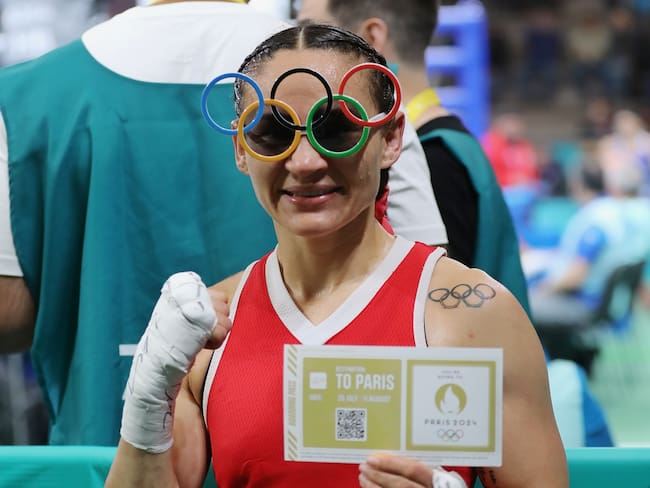 Jenny Arias celebra su clasificación a París 2024 / Comité Olímpico Colombiano.