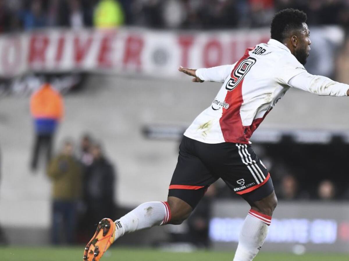 Miguel Ángel Borja fusiló al arquero y selló la victoria de River Plate