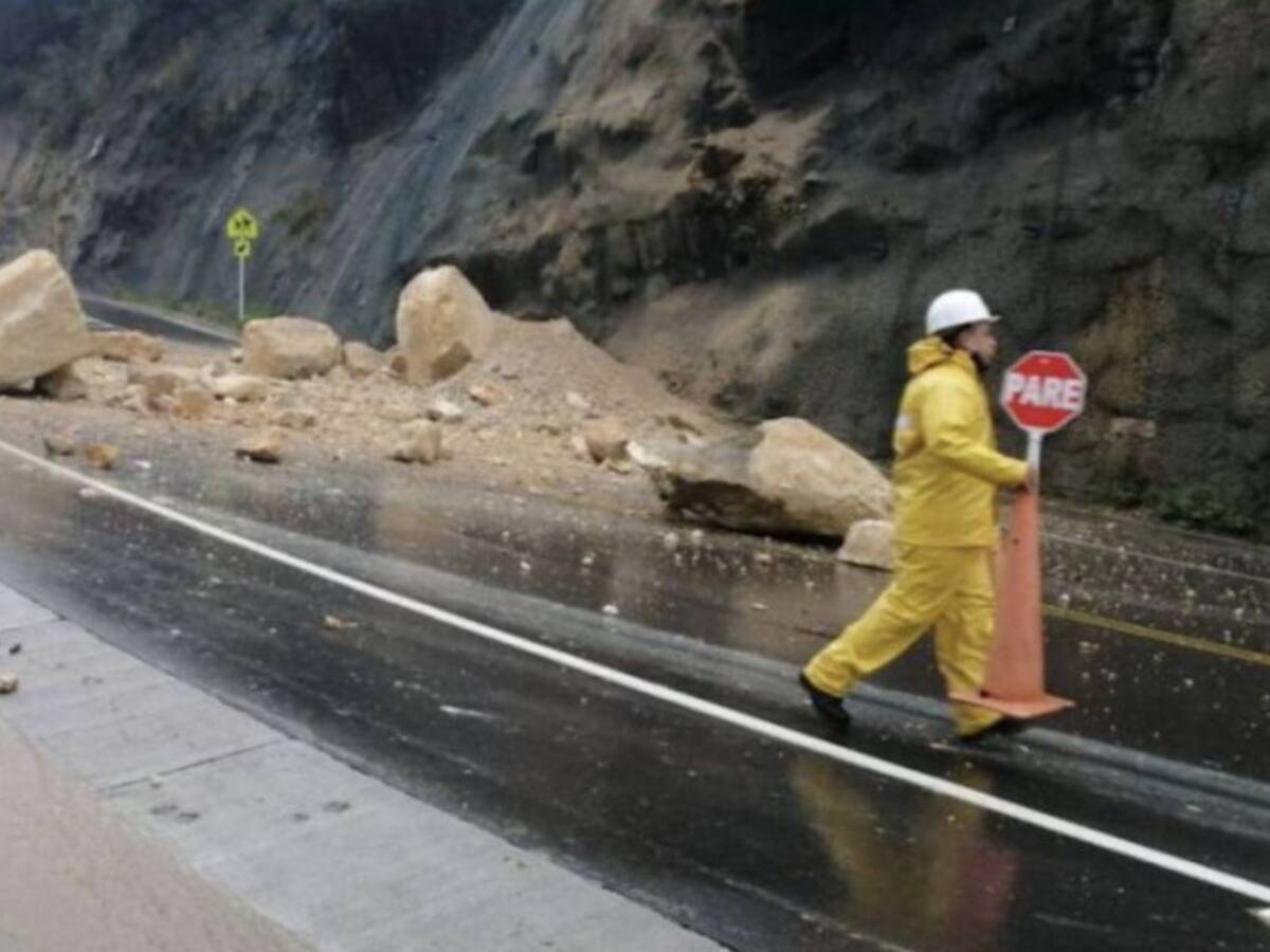 Abren paso a un carril en vía a La Calera