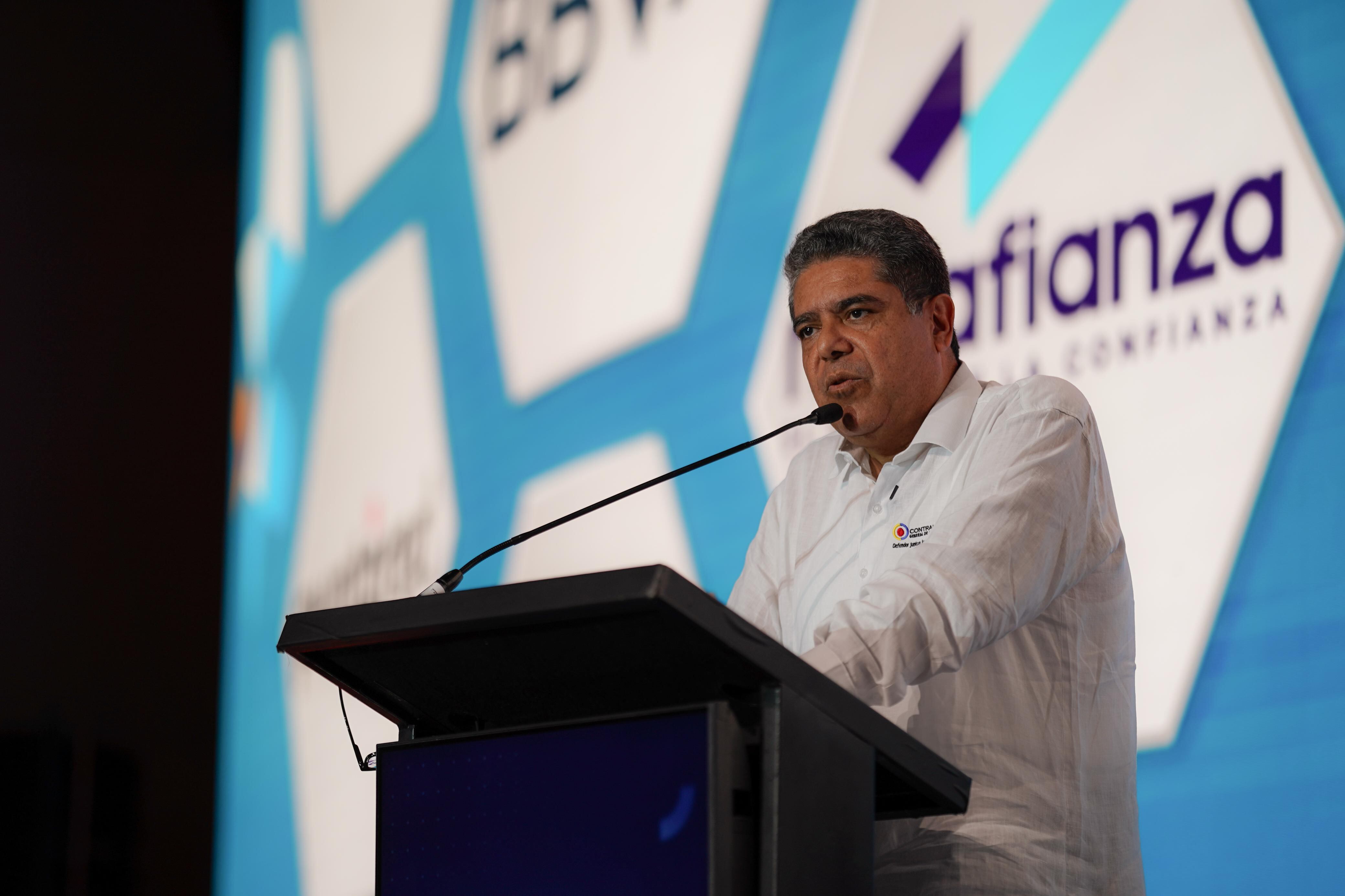 “Si Colombia no mejora el recaudo, tendrían que recortar el presupuesto”, Contralor