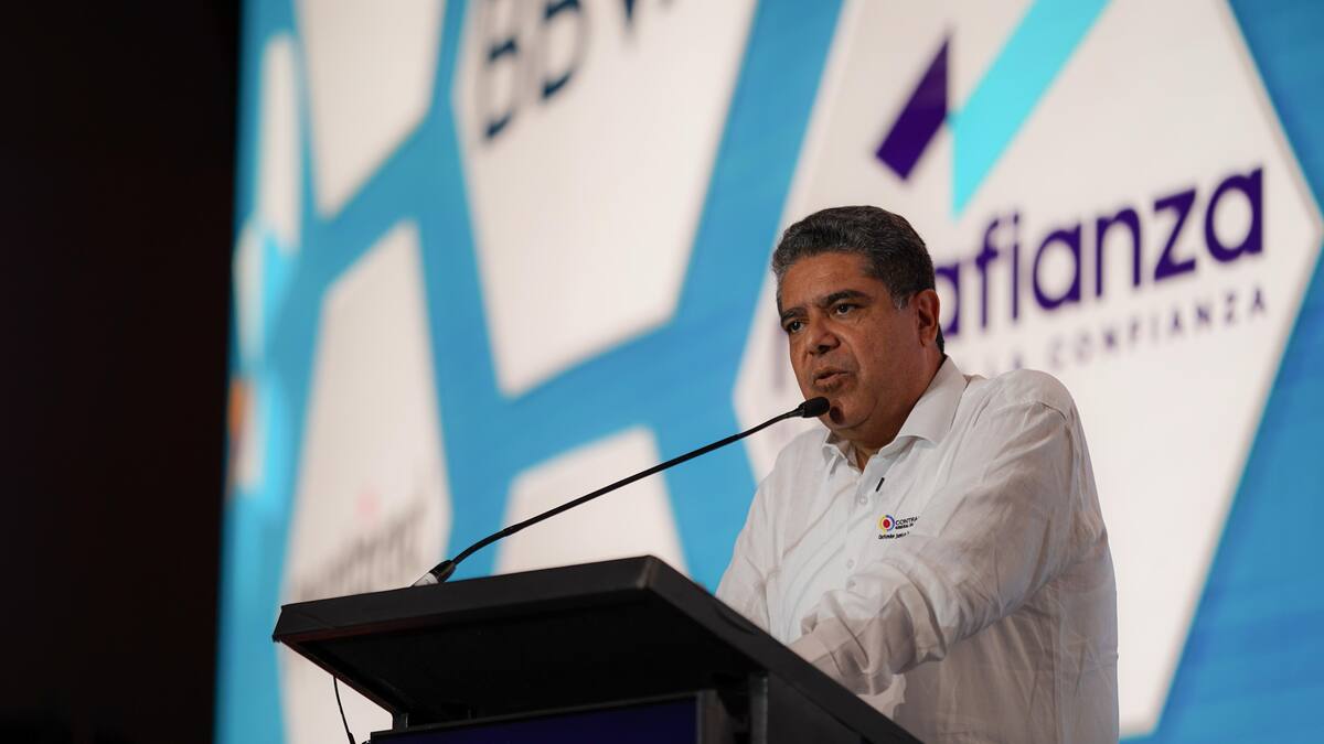 “Si Colombia no mejora el recaudo, tendrían que recortar el presupuesto”, Contralor