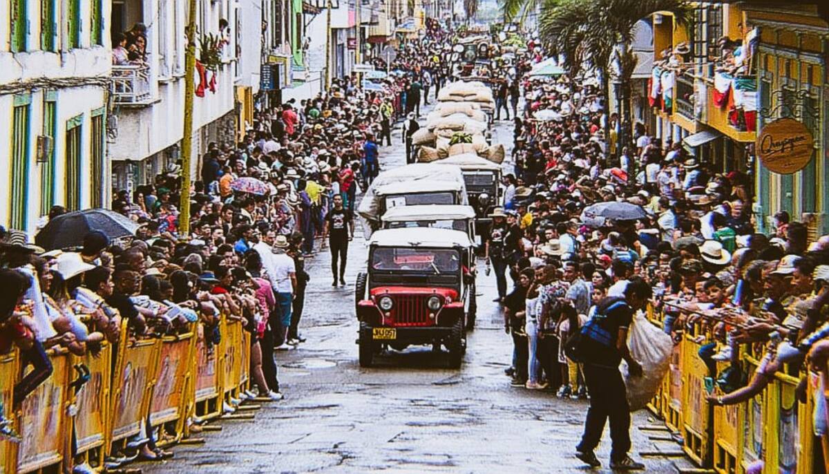Aunque para los propios el desfile del Yipao se ha convertido en paisaje, cada año no dejan de agolpar las calles para apreciar el paso de los vehículos más tradicionales de la región.