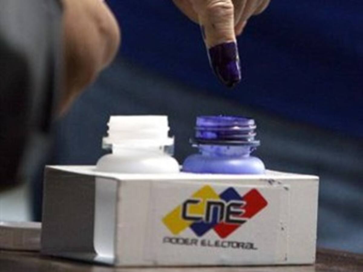 Fiscalía venezolana asegura que las instituciones gubernamentales respetarán los votos