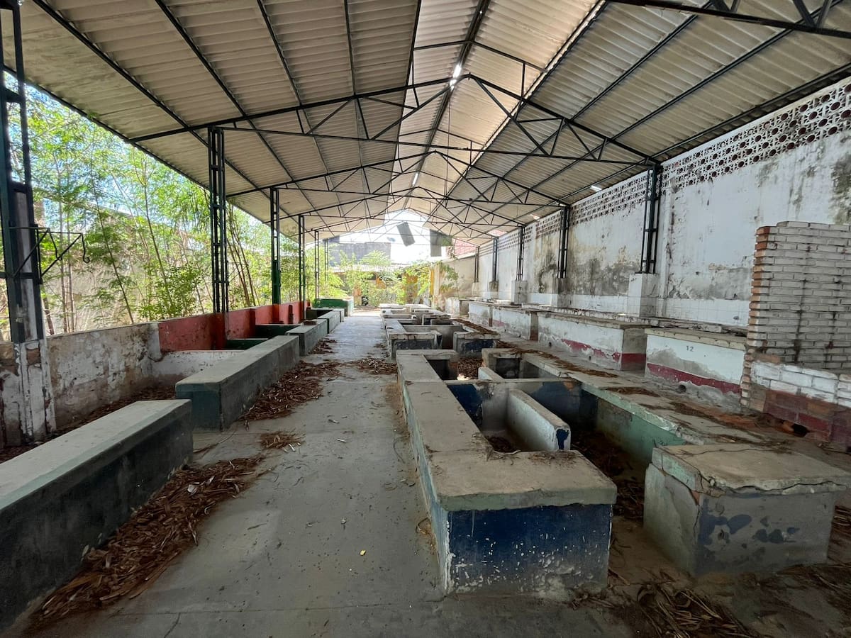 En El Contento denuncia que se quiere vender el predio donde funcionaba el antiguo mercado público