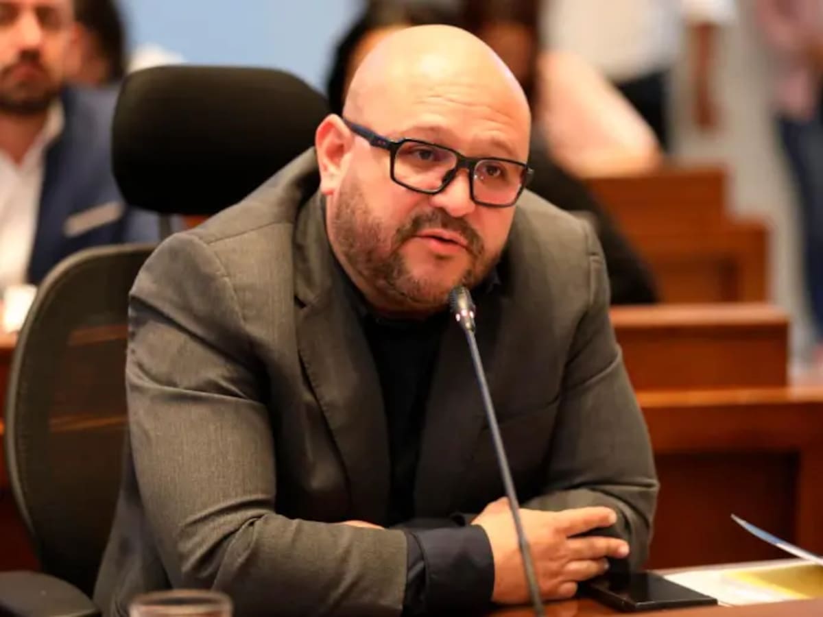 Delincuente fue abatido por conductor del concejal “El Gury” en intento de hurto en bar de Medellín