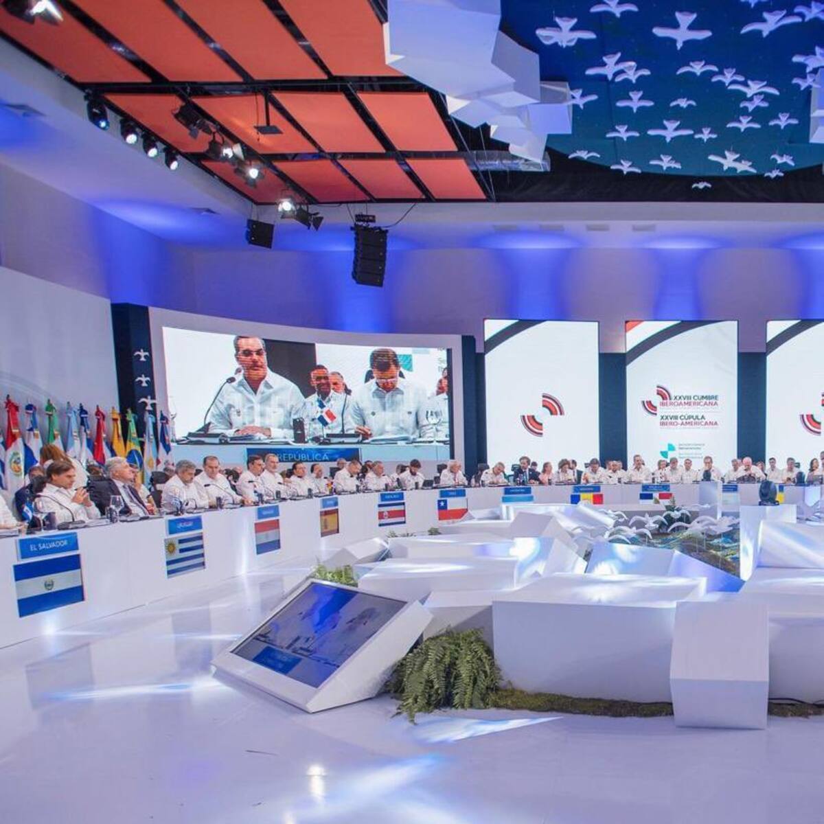 Cumbre Iberoamericana pone crisis alimentaria sobre la mesa