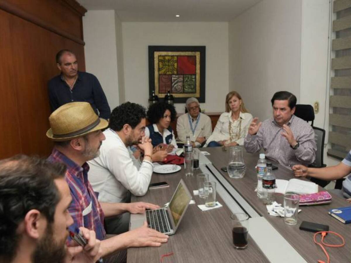 Luego de una semana, comienza a desentrabarse paro