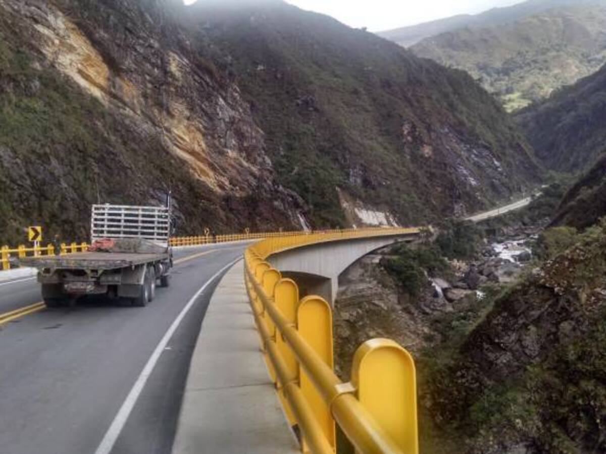 Inician Obras en la Vía El Crucero del municipio de Sogamoso – Monguí