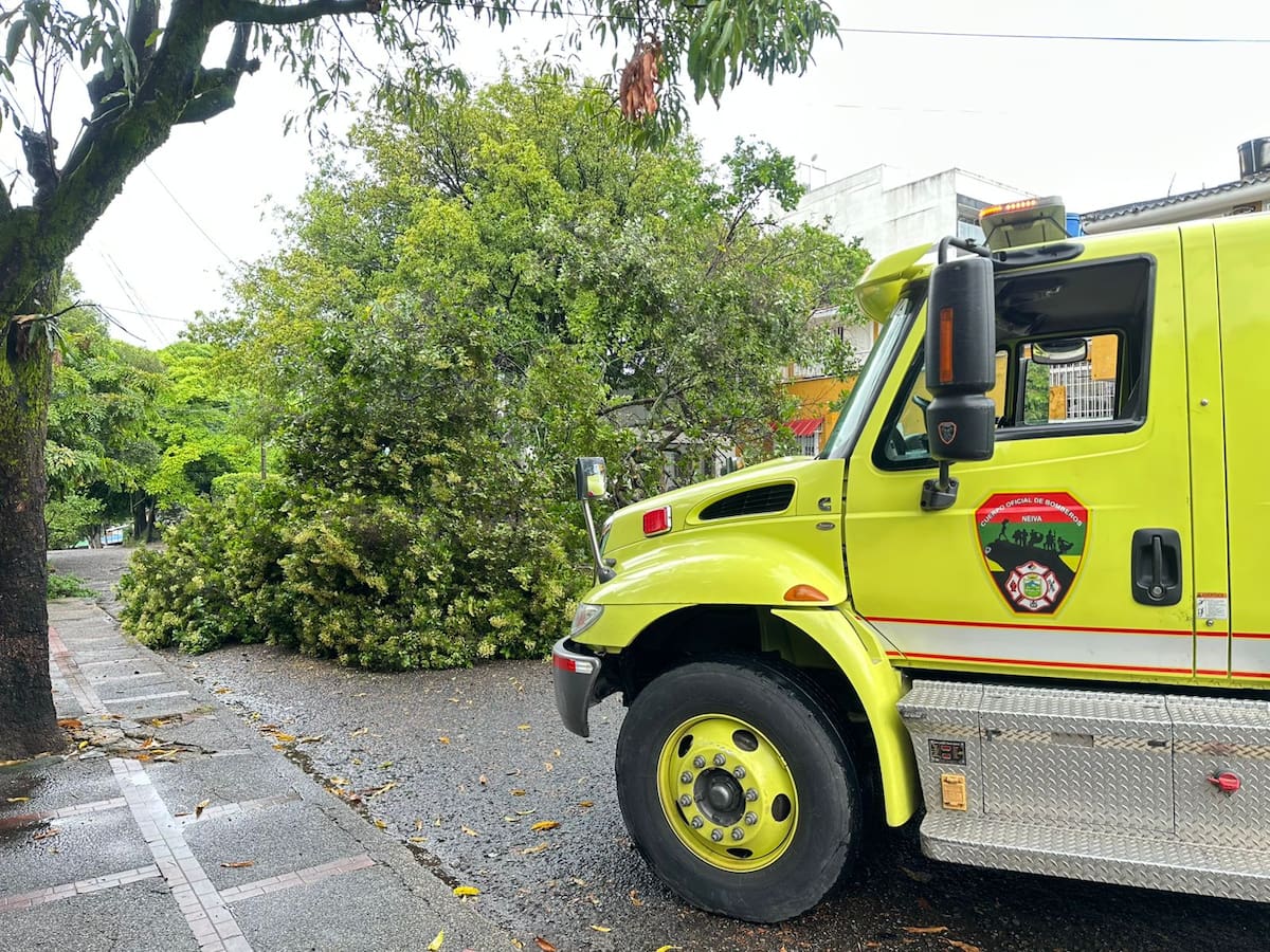 Bomberos de Neiva, en la mira de la delincuencia durante emergencias