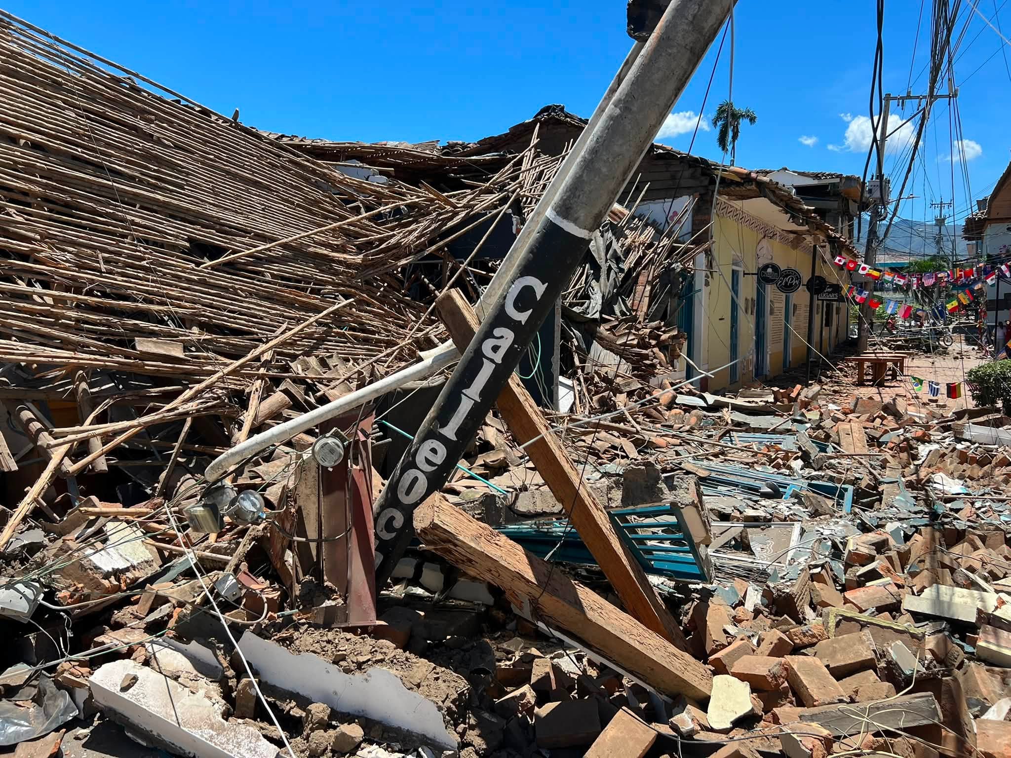 Lluvias agravan daños del terremoto y ponen en riesgo viviendas en Roldanillo, Valle - Redes Sociales