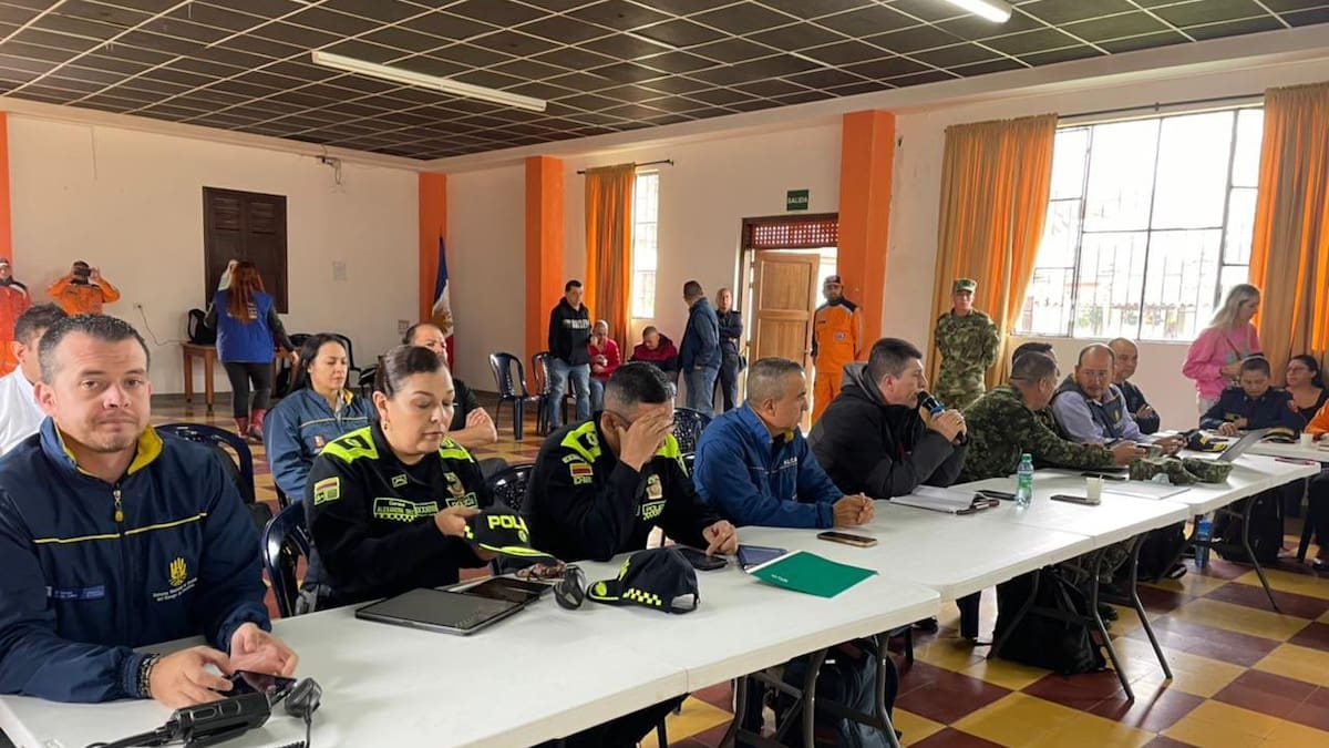 Decretan calamidad pública en Risaralda ante posible emergencia del volcán Nevado del Ruiz