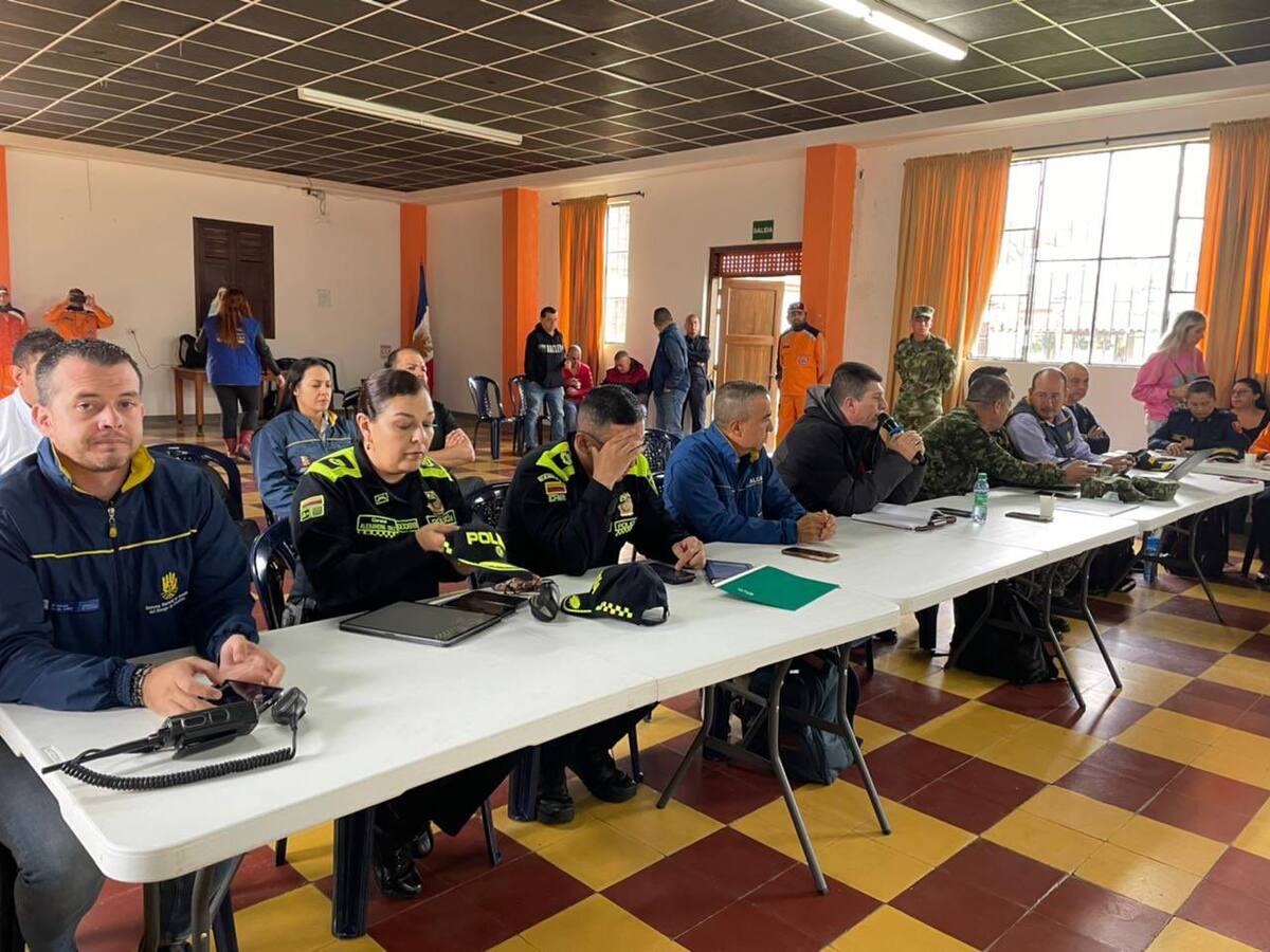 Decretan calamidad pública en Risaralda ante posible emergencia del volcán Nevado del Ruiz