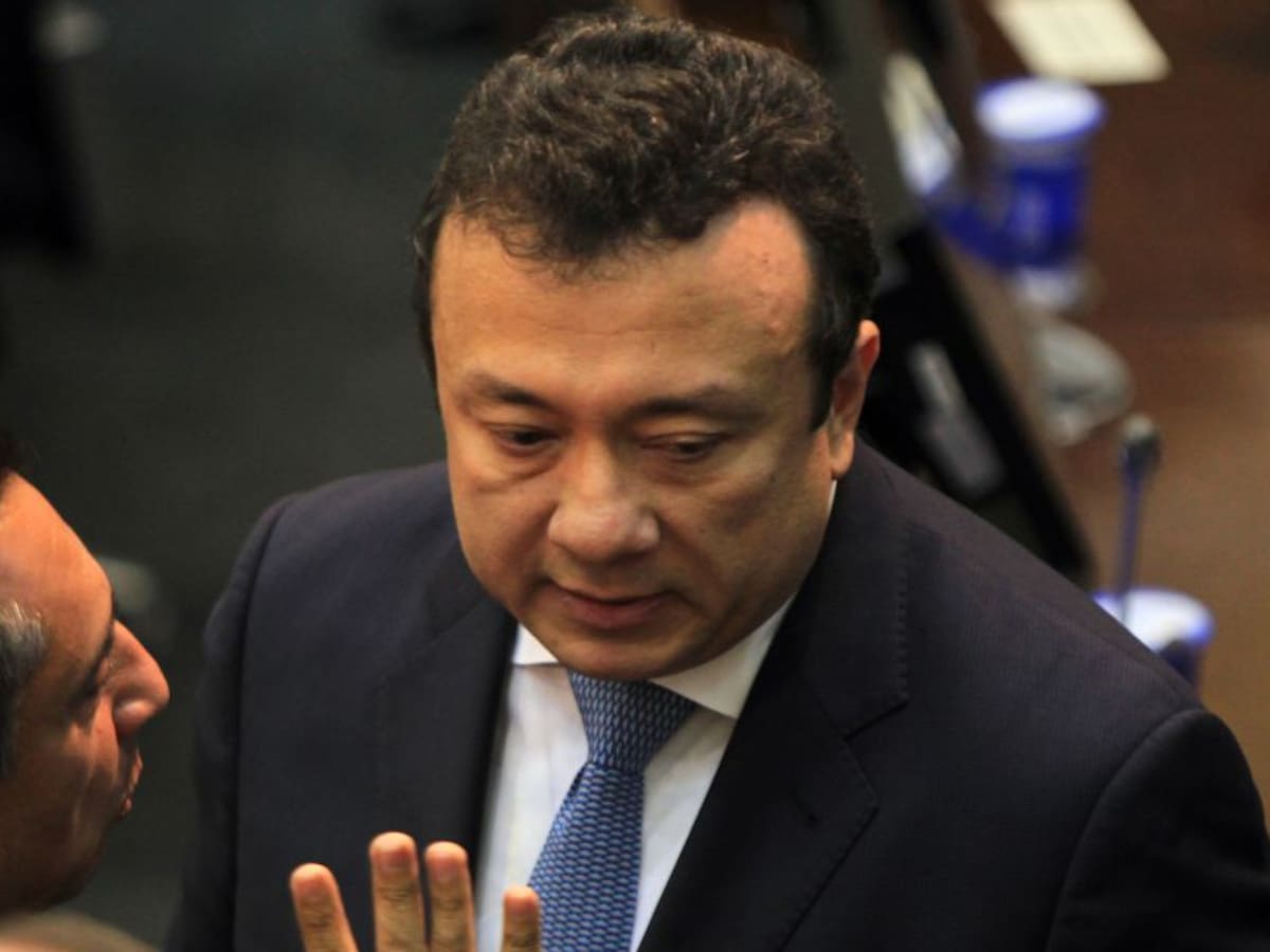 Corte Suprema niega petición de casa por cárcel a senador Eduardo Pulgar