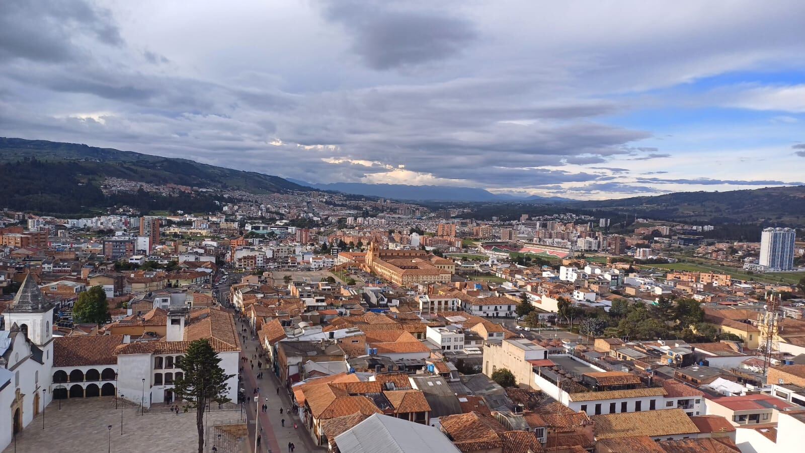 Pronóstico indica una predominancia de condiciones secas con algunas lluvias ocasionales en agosto y septiembre, influenciado por un posible fenómeno de La Niña en los próximos meses.