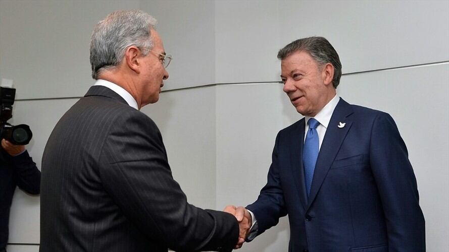 l presidente Juan Manuel Santos recibió en Casa de Nariño a los líderes del No, entre ellos a los miembros del Centro Democrático y el expresidente Álvaro Uribe el pasado 5 de octubre. Foto: Colprensa