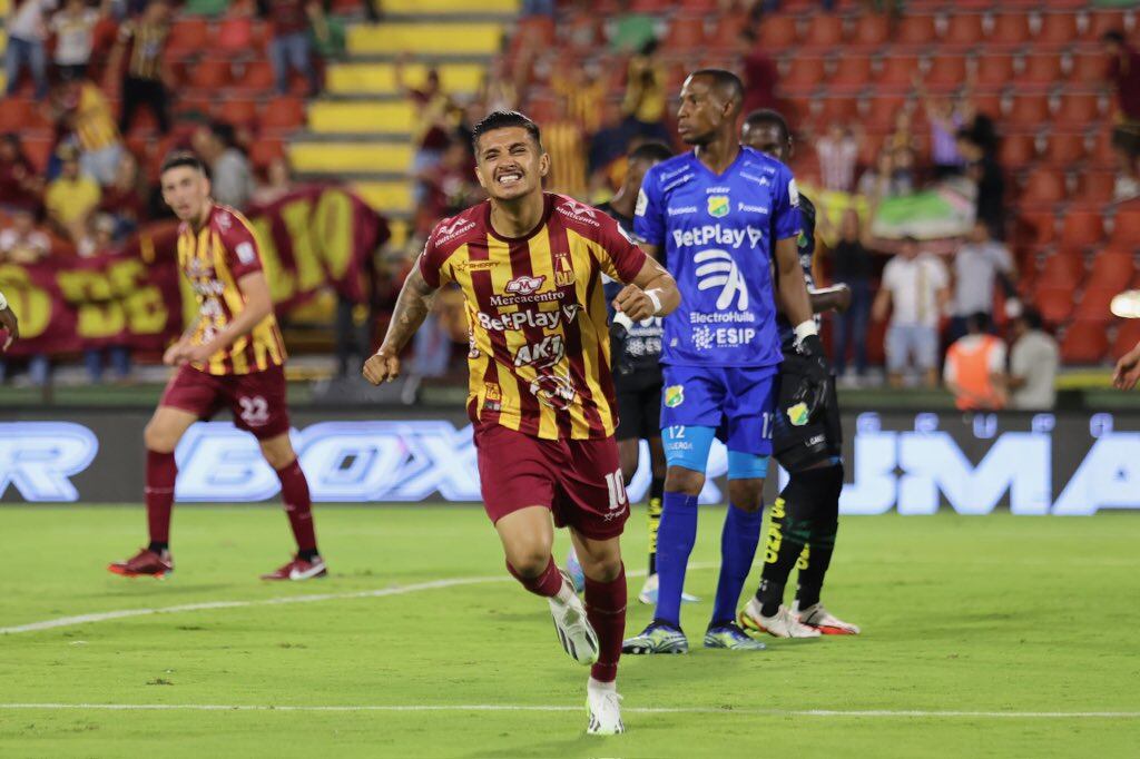 Yeison Guzmán, celebra el gol del triunfo del Tolima / Twitter: @cdtolima.