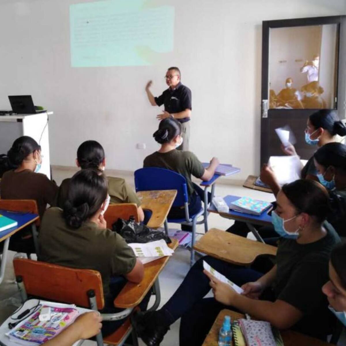 Capacitan en Derechos Humanos a miembros de la Policía en Pereira