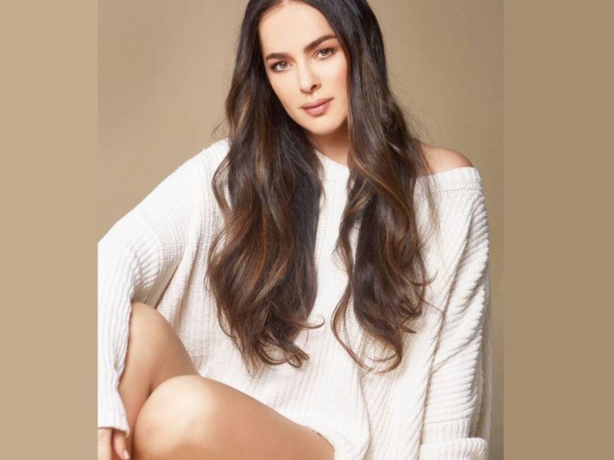 El 'arriesgado' escote de Danna García generó furor por esta foto