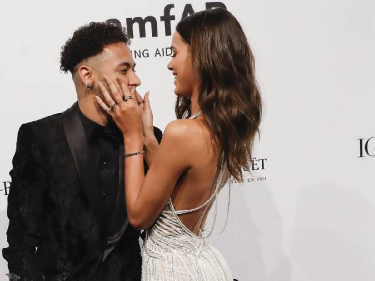 El sensual video de Neymar y su novia
