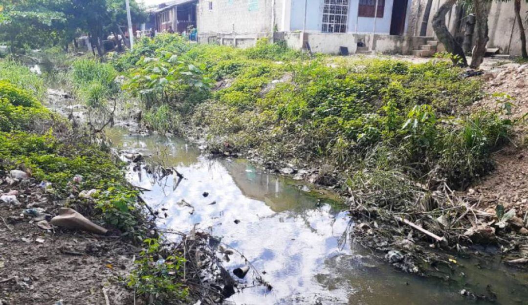 El hecho ocurrió en el barrio Policarpa cuando los funcionarios adelantaban campañas de prevención contra el dengue