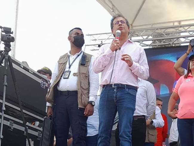 Gustavo Petro en su única visita en campaña presidencial al Quindío