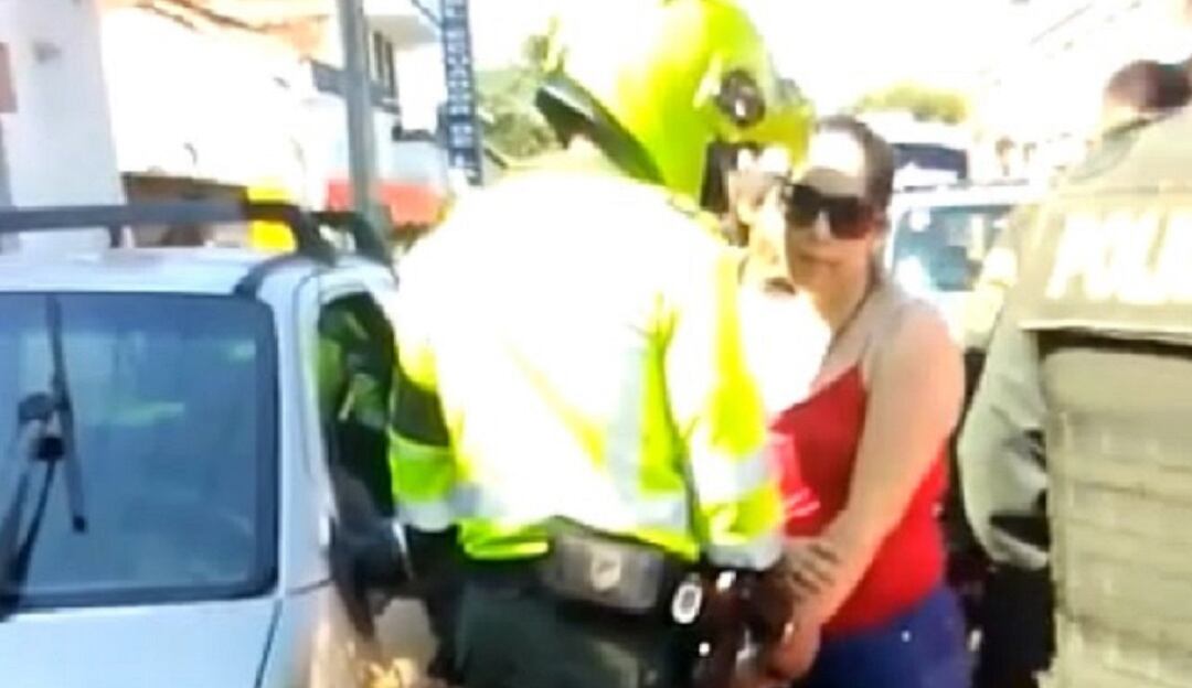 Mujer involucrada en hecho.