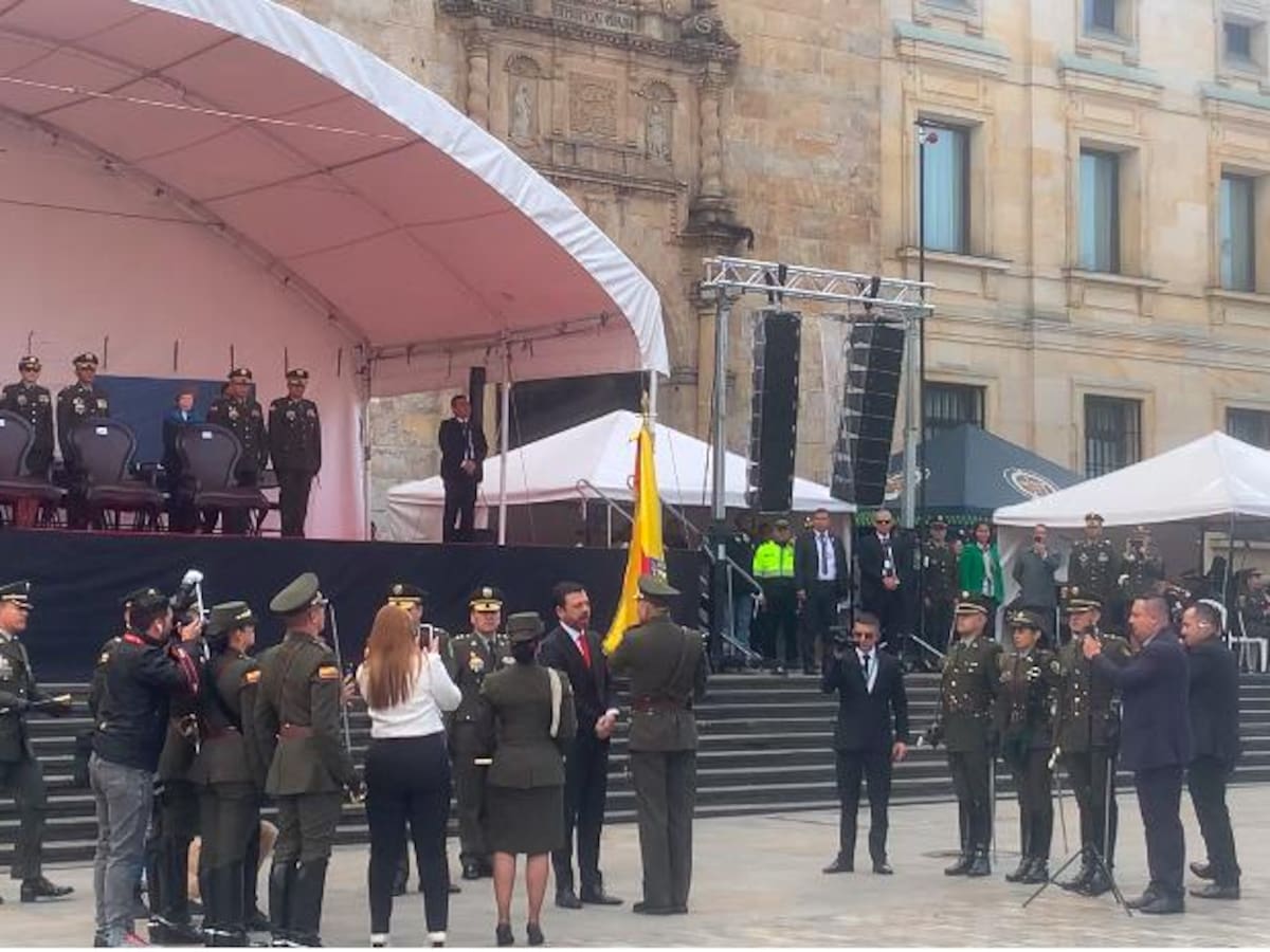 500 policías más llegan a reforzar la seguridad en Bogotá