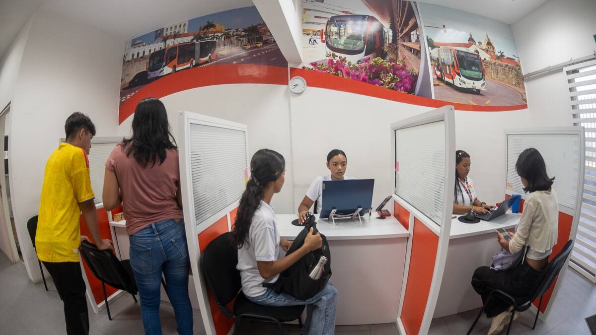 TransCaribe inició validación de tarjetas para universitarios beneficiados con tarifa diferencial