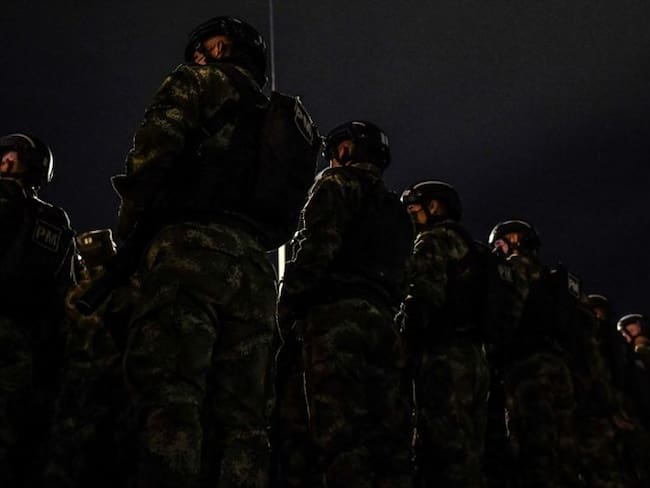El concejal busca respuestas con respecto a las razones y fundamentos jurídicos que dieron paso a la militarización de Bogotá. Foto: Getty Images / JUAN BARRETO