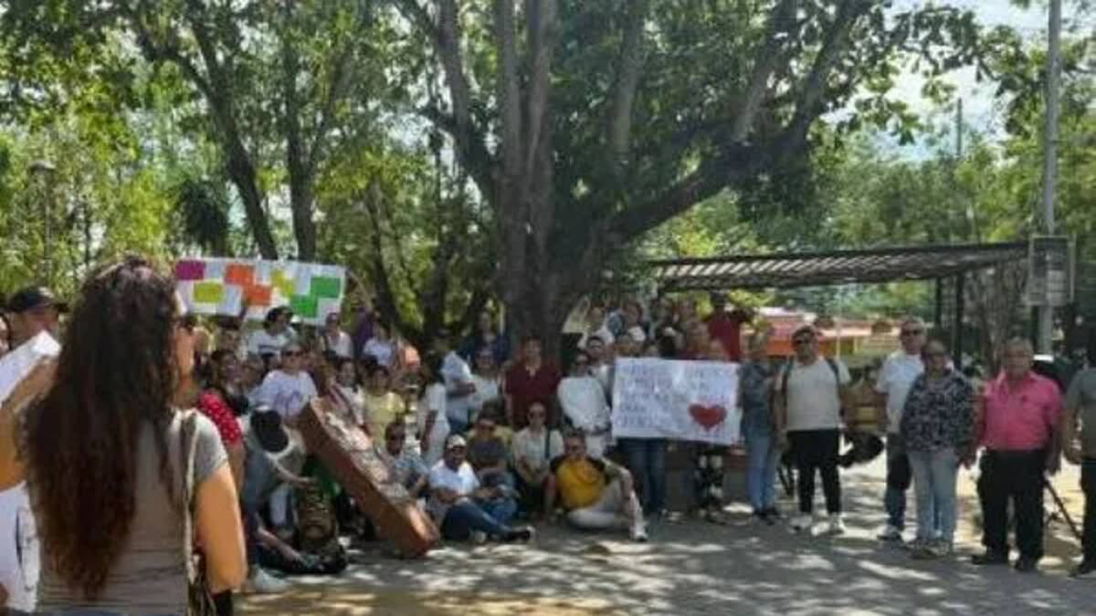 Maestros en La Dorada, Caldas anuncian un cese de actividades por falta de atención en salud