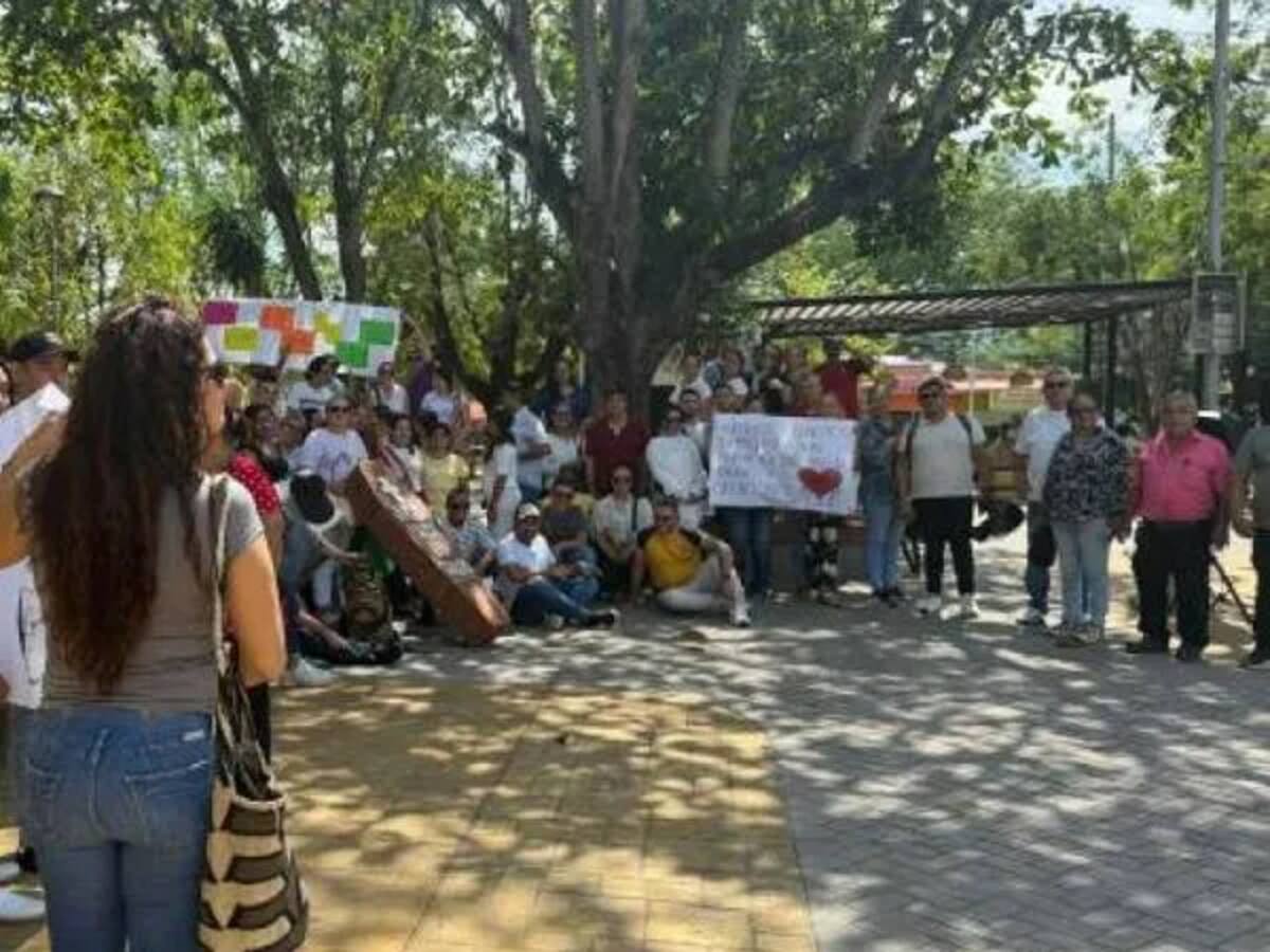 Maestros en La Dorada, Caldas anuncian un cese de actividades por falta de atención en salud