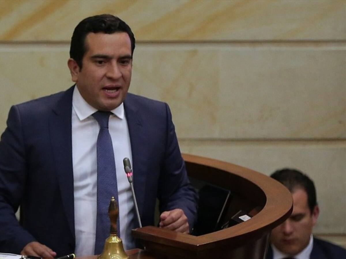 “Estoy echándome pomada para la quemada que me pegué”: Edward Rodríguez