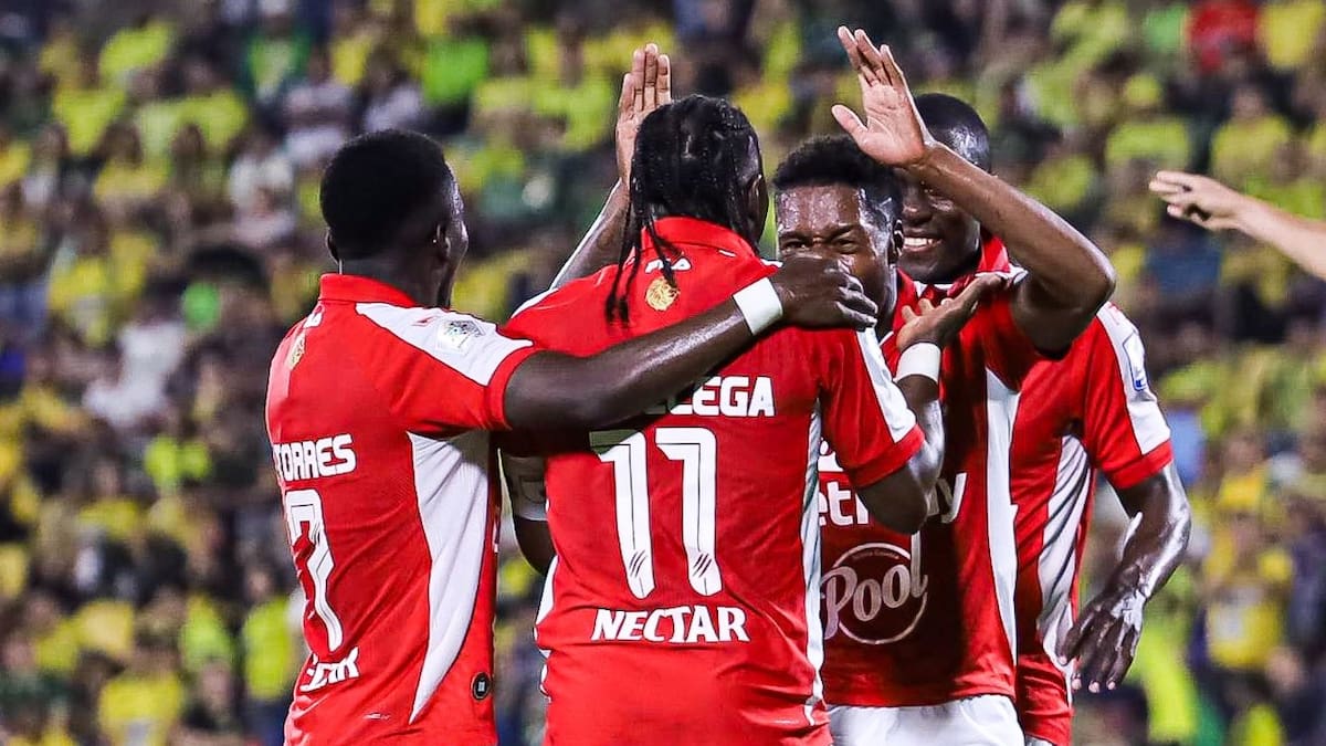 Santa Fe golpea en Bucaramanga y se mete en la pelea