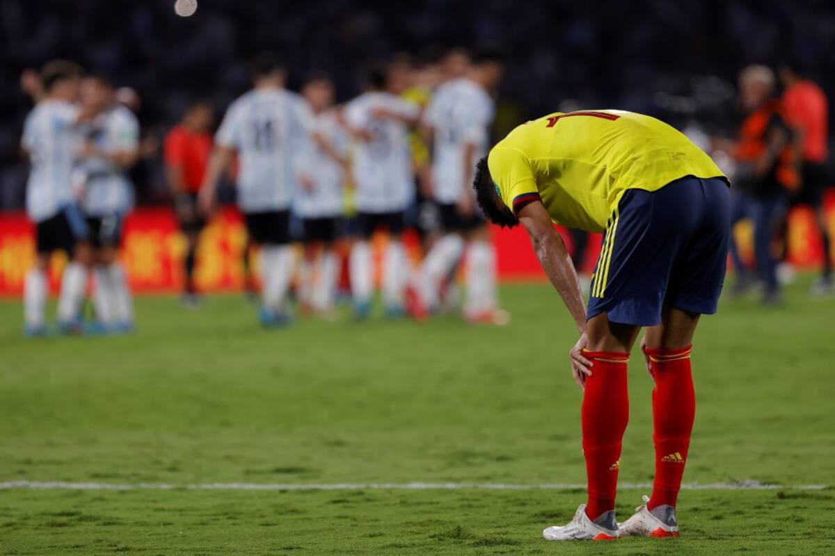 Luis Díaz se lamenta al final del partido ante Argentina.