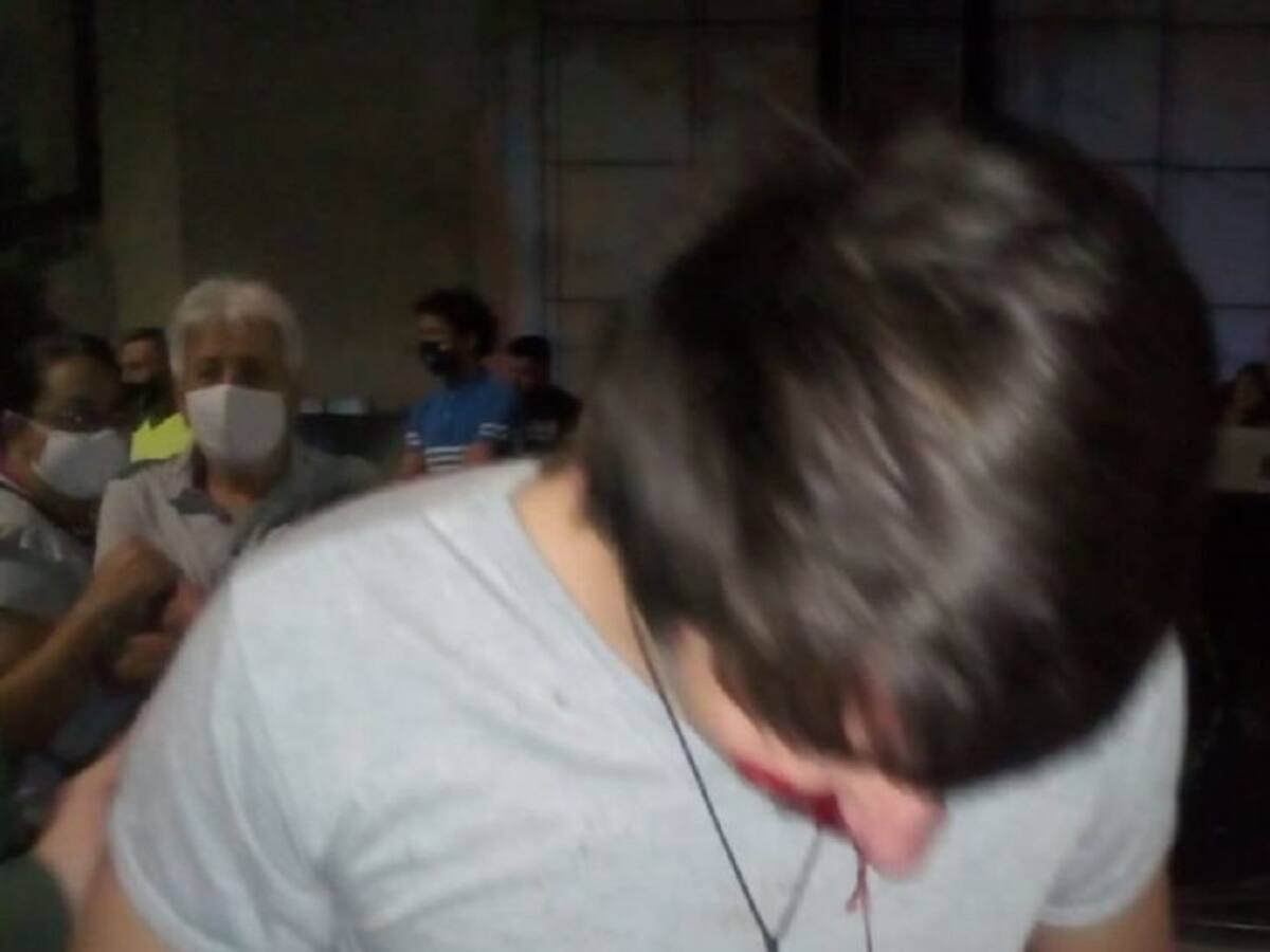 VIDEO: Acusan a policía de agredir a un joven en Real de Minas