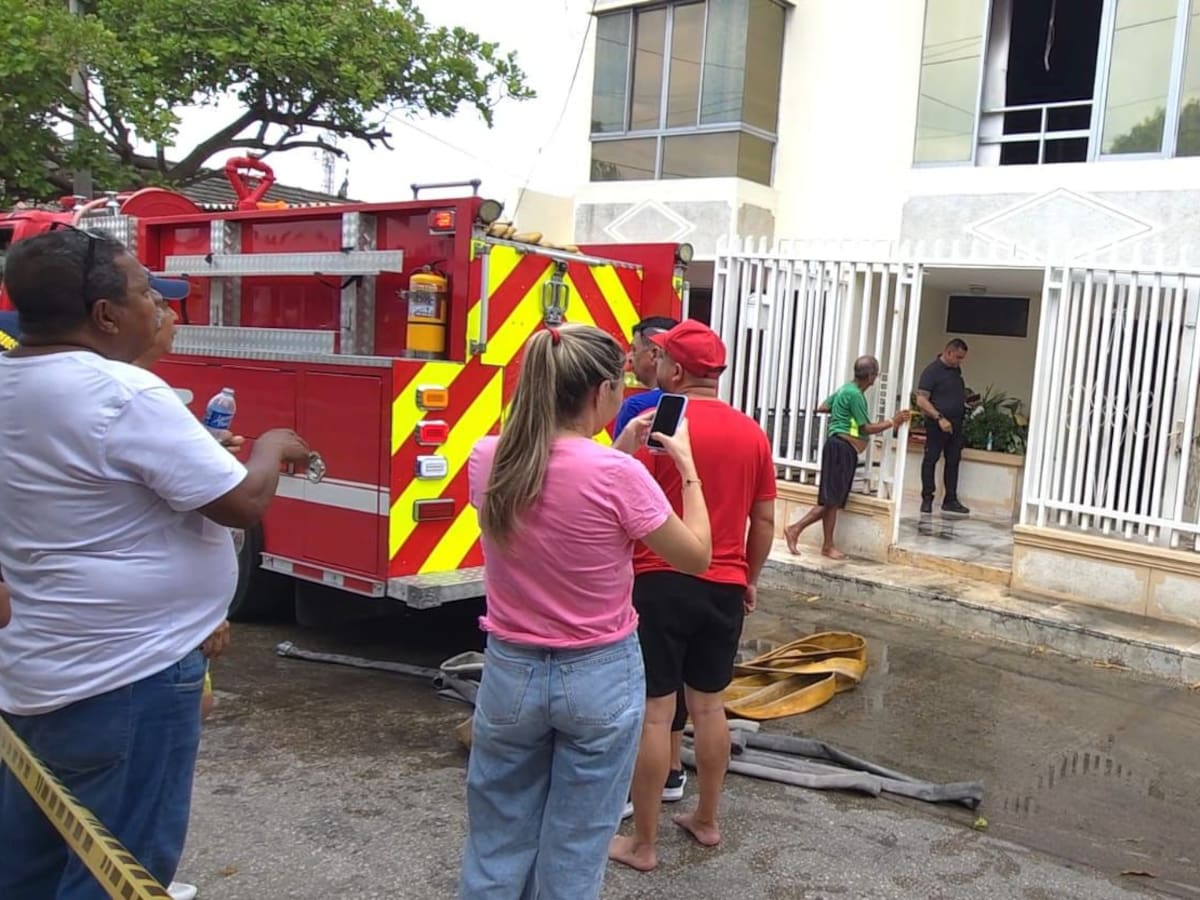Maestro Alci Acosta resultó ileso tras incendio en su vivienda en Soledad