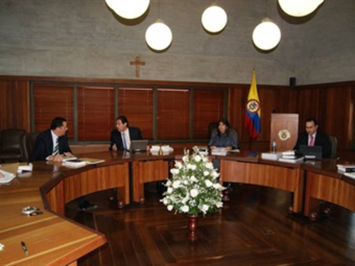 Advierten que Corte Constitucional no podría estudiar legalidad de Reforma a la Justicia