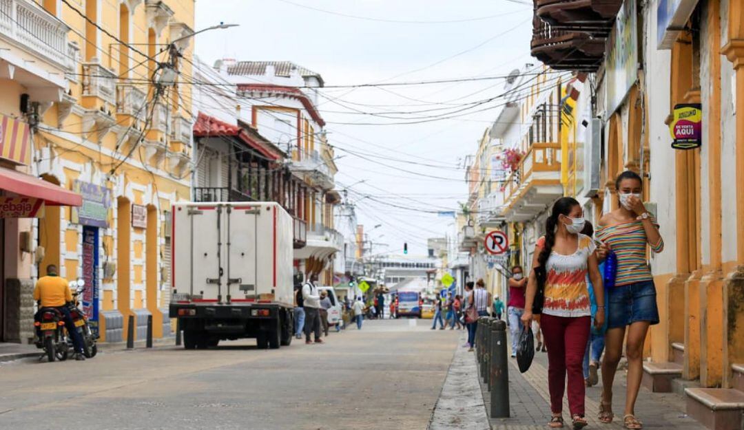 Los ciudadanos tendrán que mantener el cuidado individual para evitar contagiarse de COVID-19