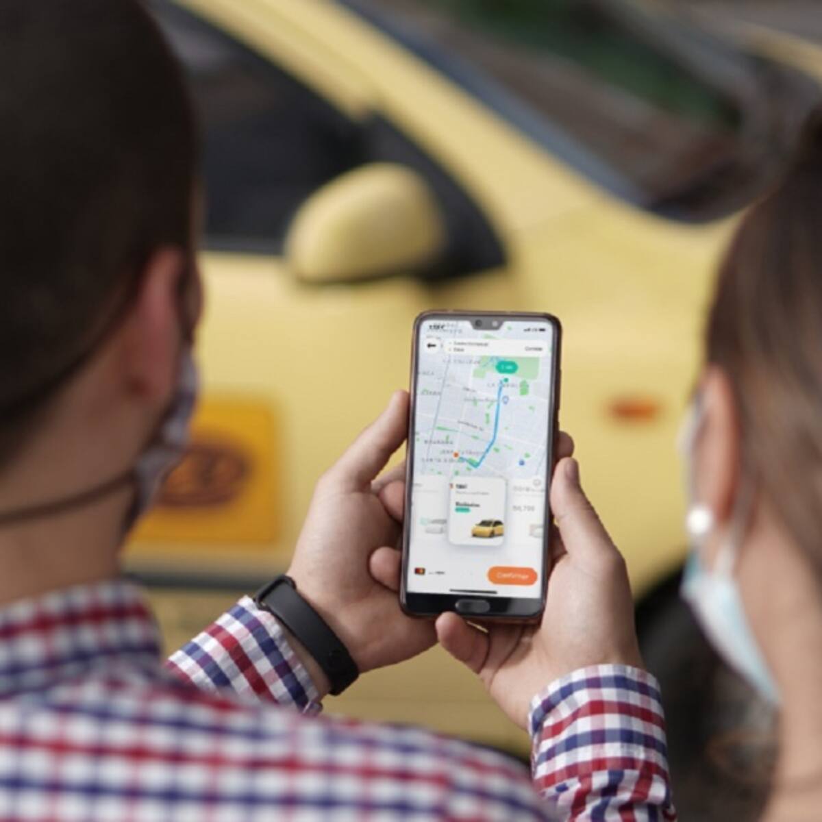 Taxistas estrenarán APP contra la piratería