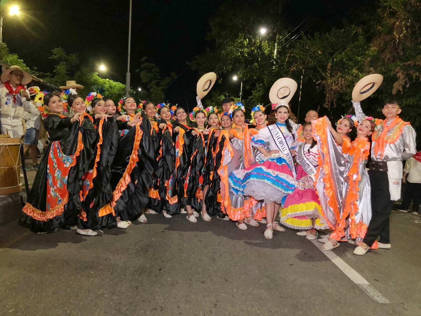 El desfile nocturno, una tradición que se celebra anualmente en nuestra ciudad