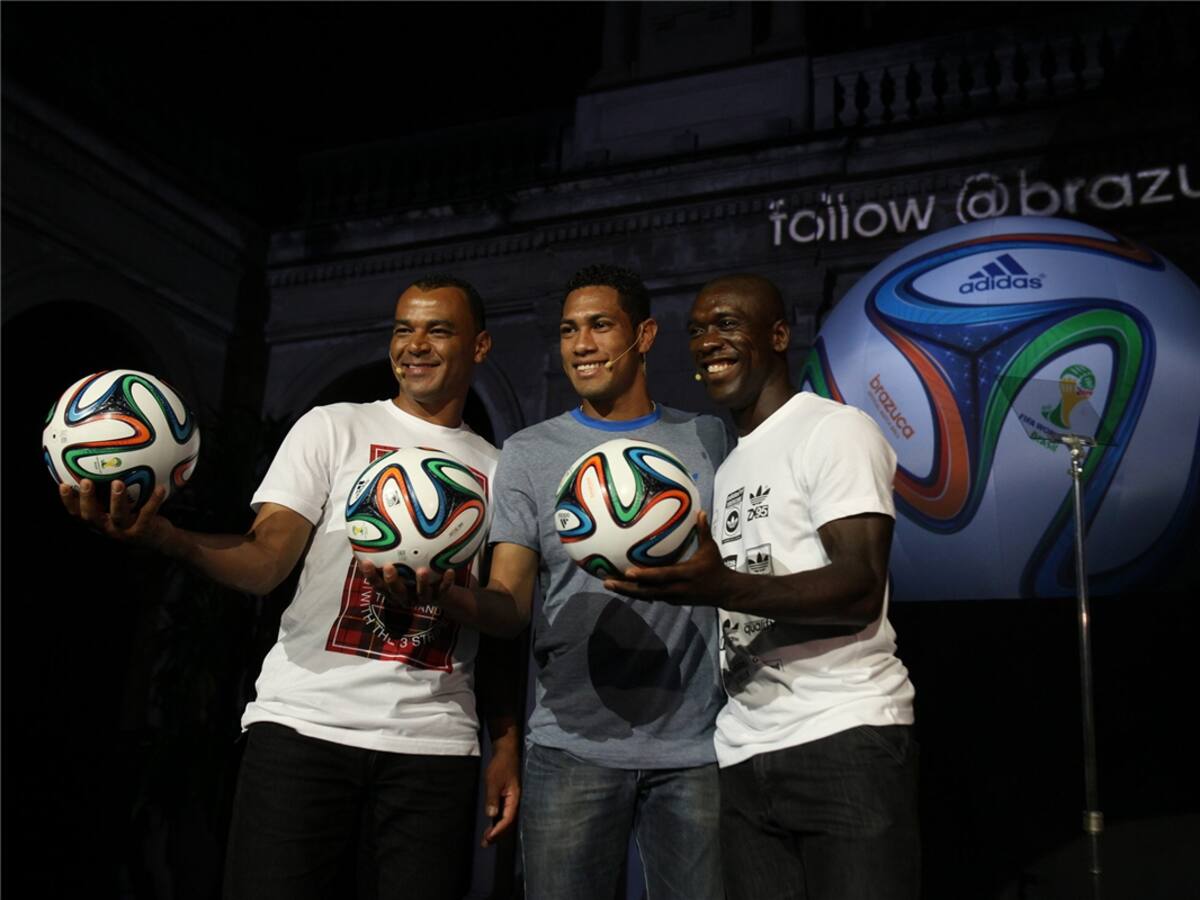 "Brazuca", el balón del Mundial 2014 fue presentado en Río de Janeiro