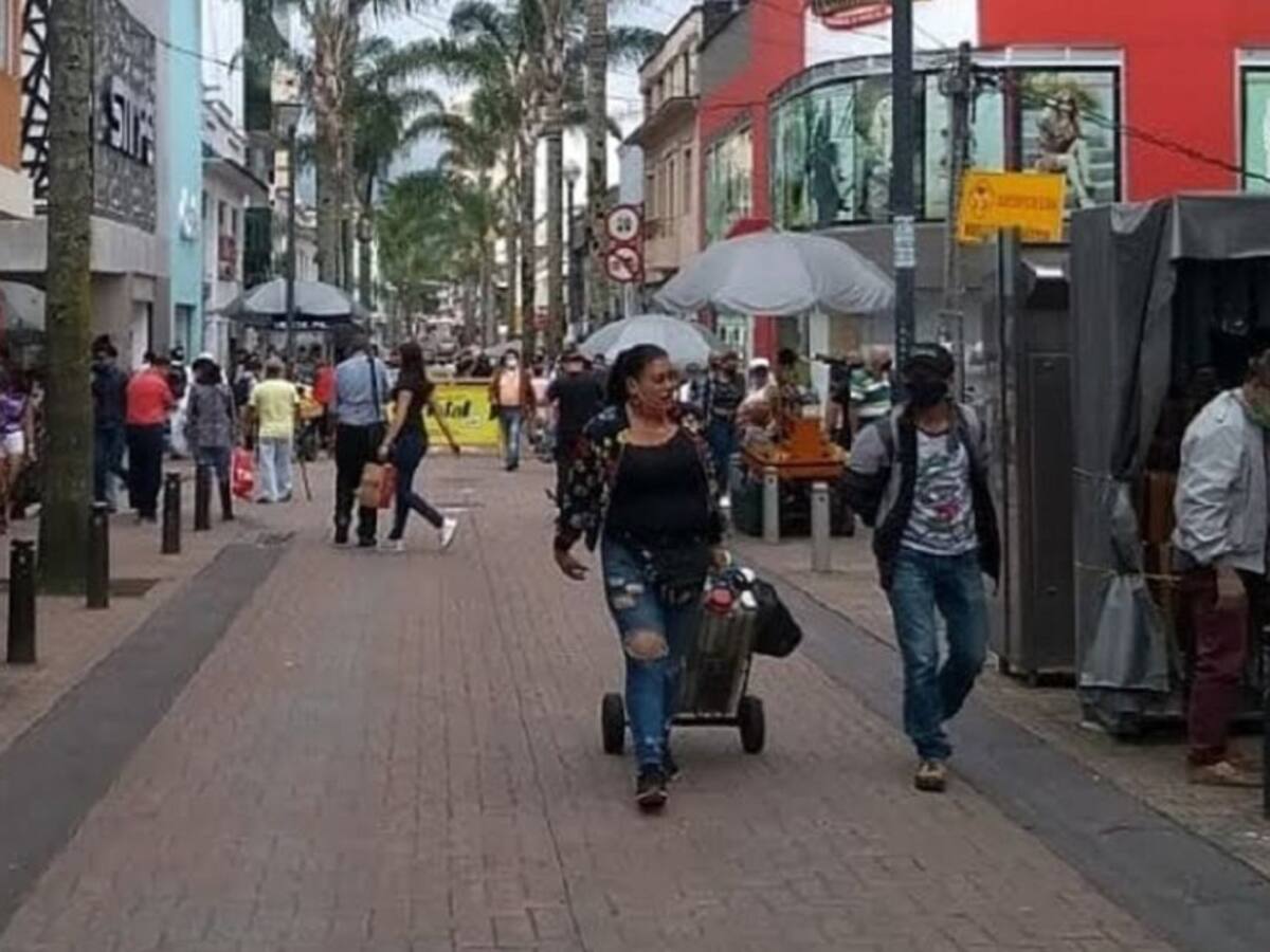 Pacientes con coronavirus, sorprendidos en centros comerciales de Manizales