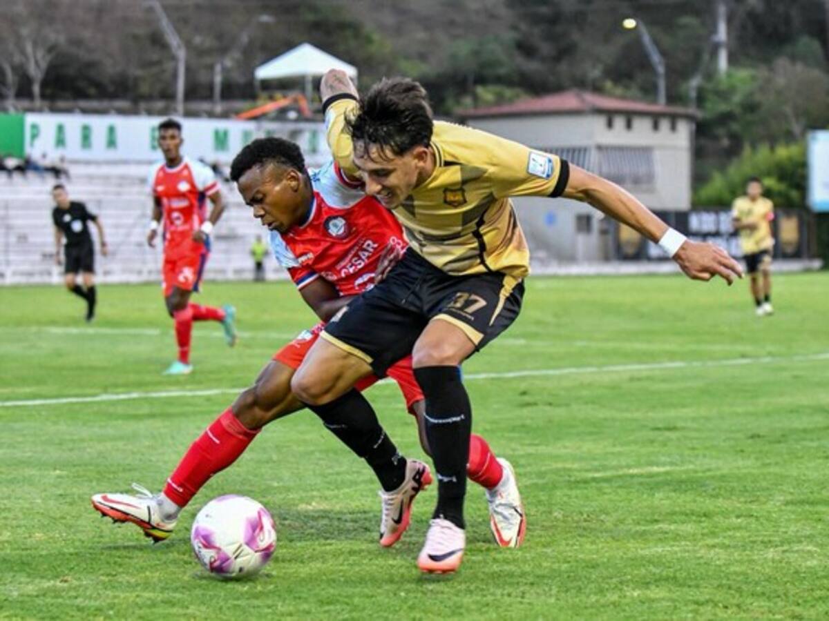 Águilas Doradas gana con lo justo y sigue en la pelea