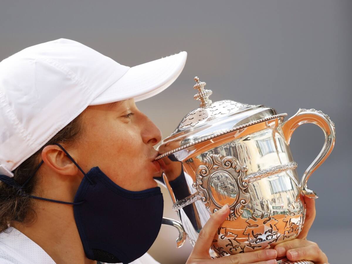 Iga Swiatek ganó el título de Roland Garros con apenas 19 años