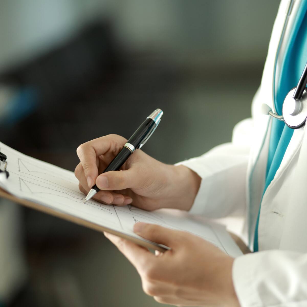 Reforma a la salud: Gobierno revisaría en ponencia el futuro de las EPS