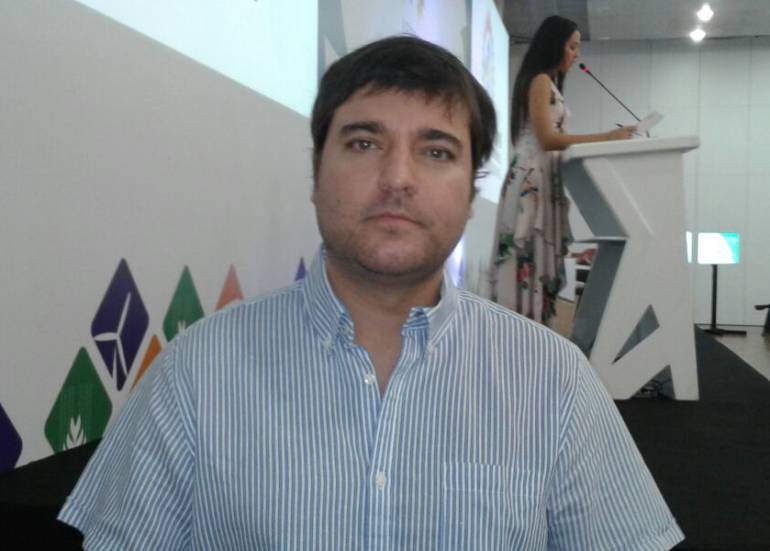 Jaime Pumarejo, ex-ministro de Vivienda, indicó que se acerca la aplicación del decreto que define esquema de operación de actividad de aprovechamiento de residuos sólidos.