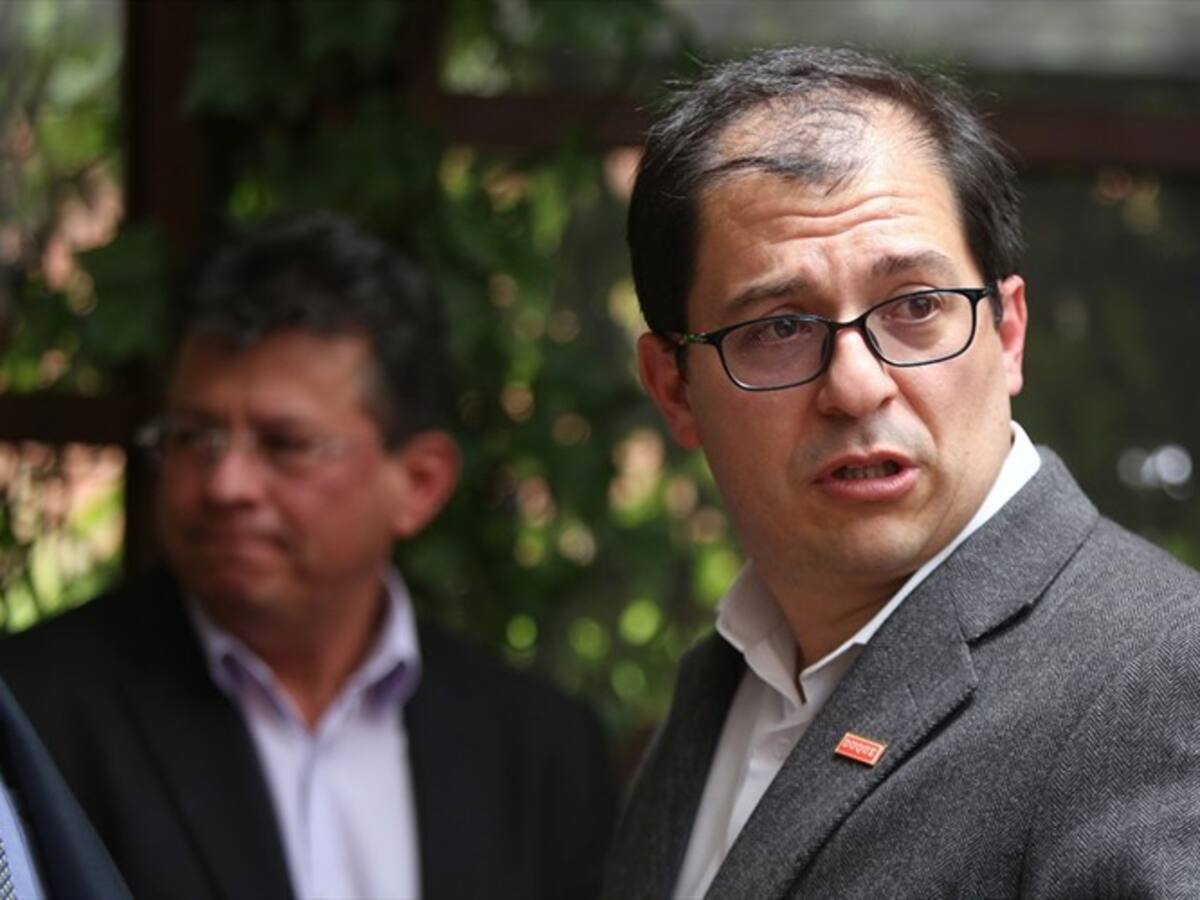 ¿Por qué el Gobierno niega la existencia de un conflicto armado con el Eln?