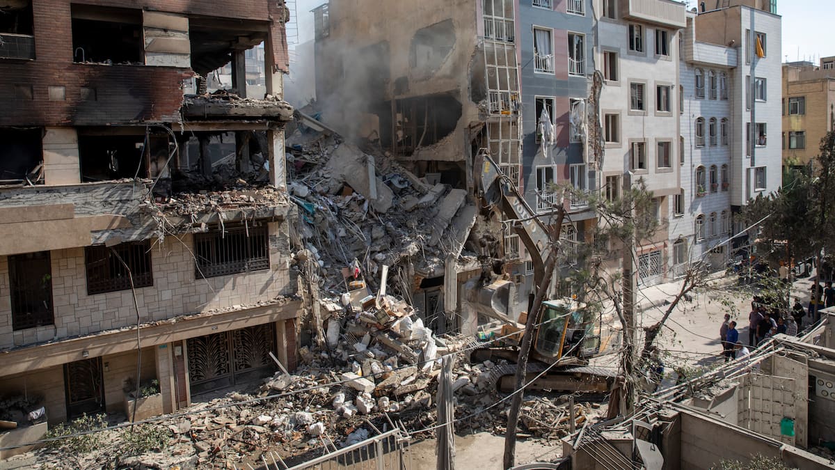 EE.UU. puede intervenir, y el mundo se debe preparar para escalada de guerra: periodista en Israel
