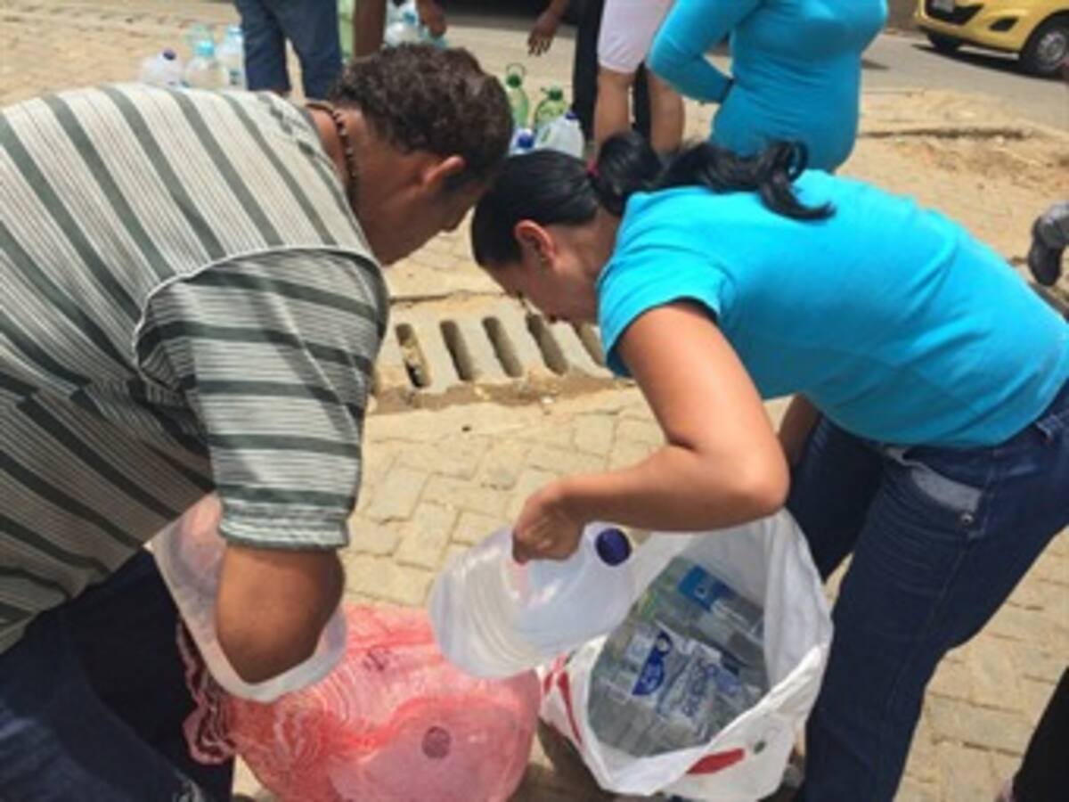 15.000 habitantes de comunas 8 de Medellín llevaban dos semanas sin agua